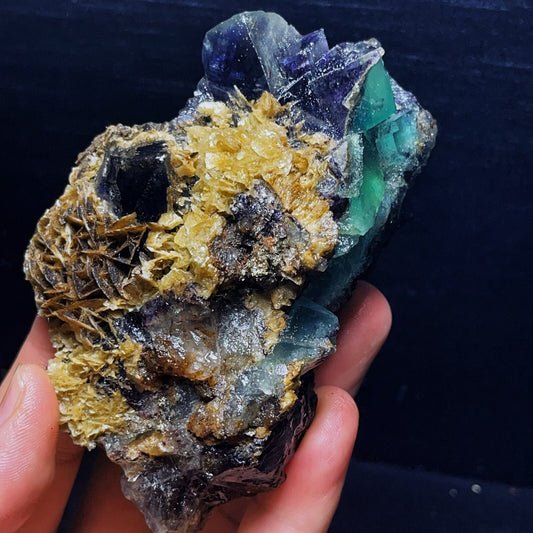 Extremely Top Phantom Cubic Fluorite Copper ore symbiotic crystals Specimen