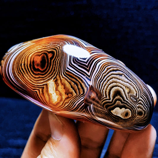 259G Natural Polished Silk Banded Agate Lace Agate Crystal Madagascar